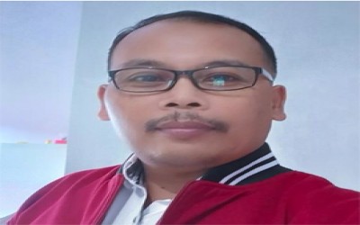 akhlak serta budi pekerti harus selalu berdampingan, jangan sampai ilmu yang pelajari tidak dibarengi budi pekerti dan akhlak yang mulia